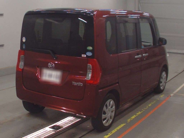 DAIHATSU TANTO 2016