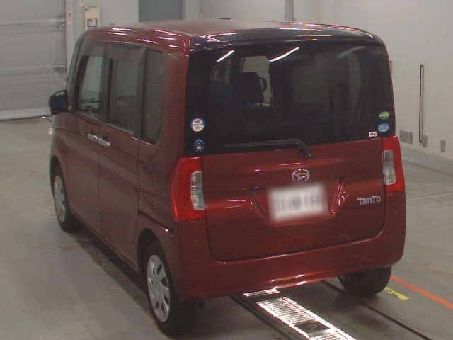 DAIHATSU TANTO 2016