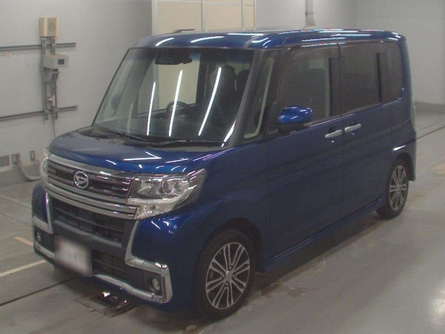 DAIHATSU TANTO 2018