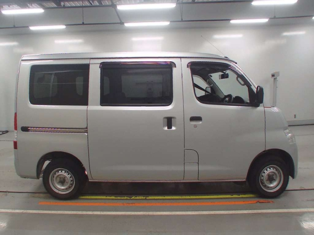 TOYOTA LITE ACE VAN 2015