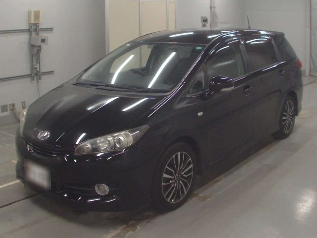 TOYOTA WISH 2011