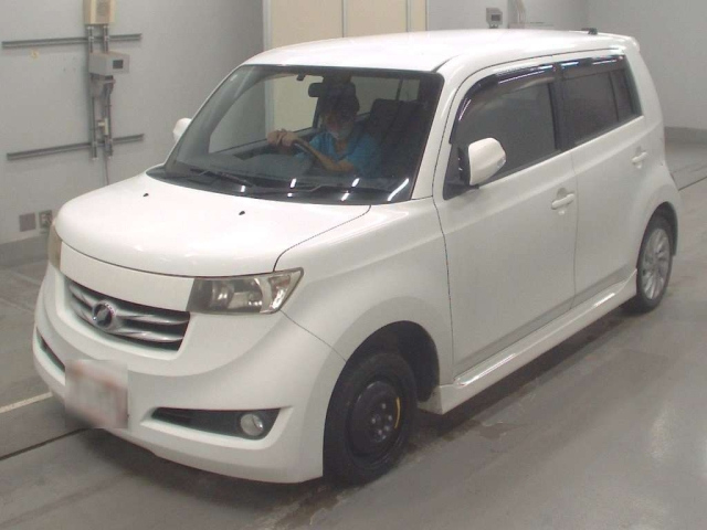 TOYOTA BB 2008