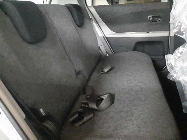 TOYOTA VITZ 2008
