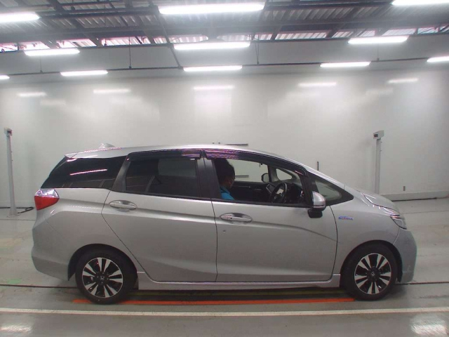 HONDA SHUTTLE 2018