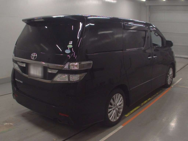 TOYOTA VELLFIRE 2013