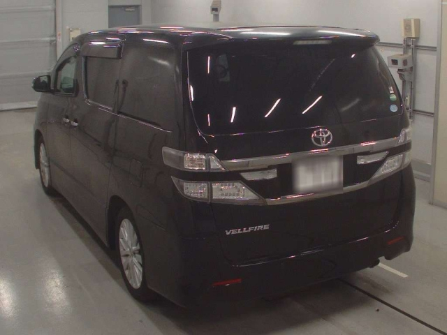 TOYOTA VELLFIRE 2013