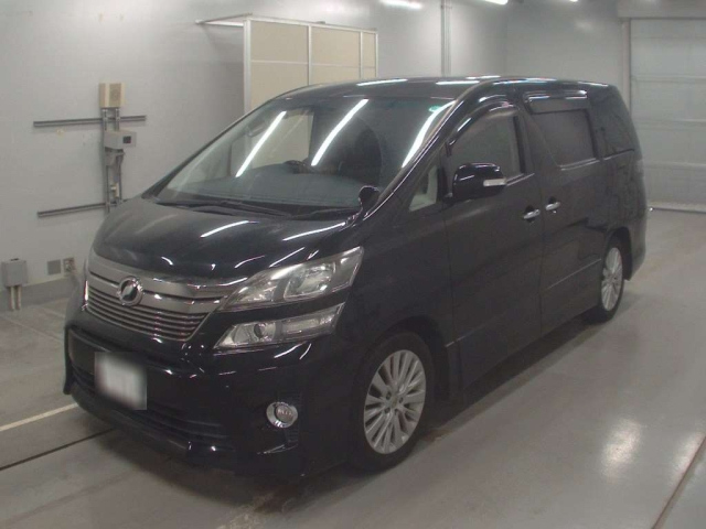 TOYOTA VELLFIRE 2013