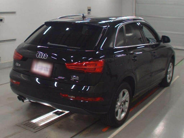 AUDI Q3 2016