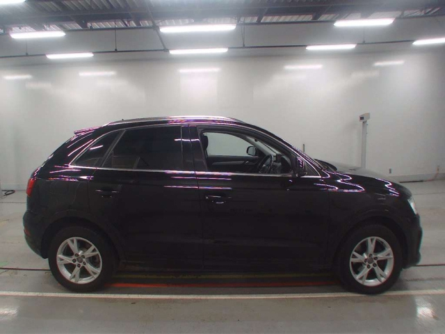 AUDI Q3 2016