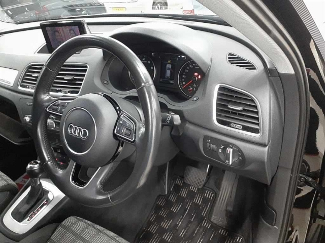 AUDI Q3 2016