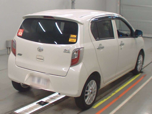 DAIHATSU MIRA E S 2011