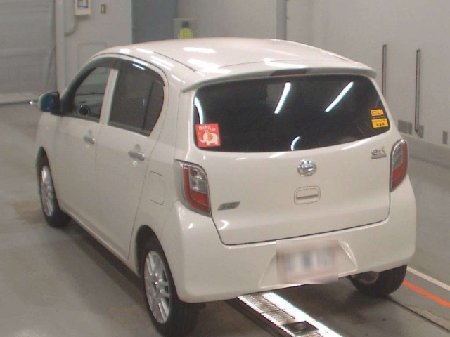 DAIHATSU MIRA E S 2011