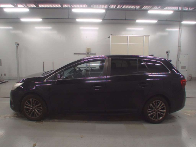 TOYOTA AVENSIS WAGON 2016