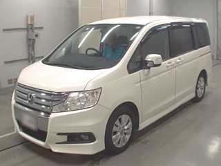 HONDA STEP WAGON 2010