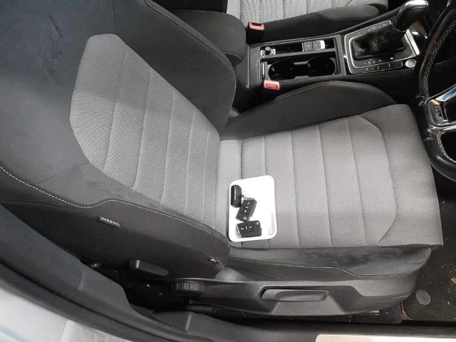 VOLKSWAGEN GOLF VARIANT 2014