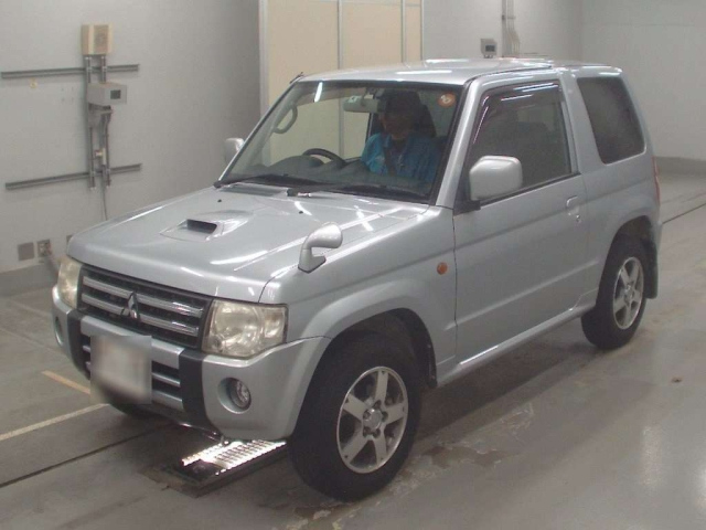 MITSUBISHI PAJERO MINI 2012