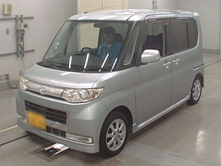 DAIHATSU TANTO 2009