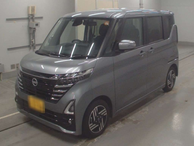 NISSAN ROOX 2024
