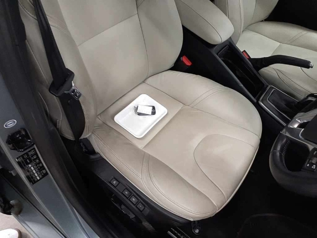 VOLVO V40 2013