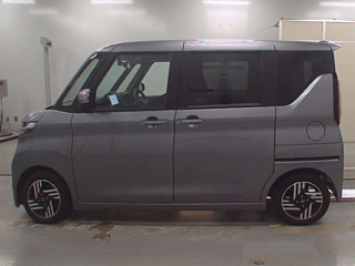 NISSAN ROOX 2024