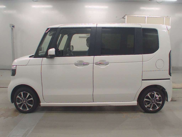 HONDA N BOX 2024