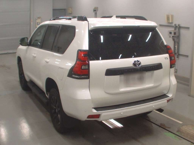 TOYOTA LAND CRUISER PRADO 2022