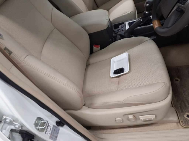 TOYOTA LAND CRUISER PRADO 2022