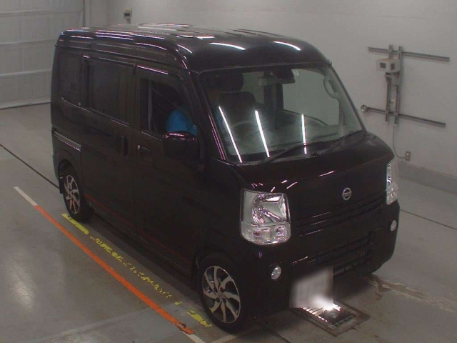 NISSAN CLIPPER VAN 2017