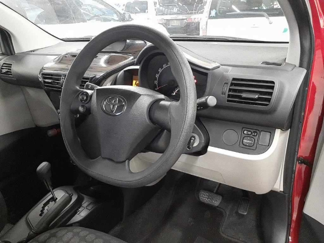 TOYOTA IQ 2014