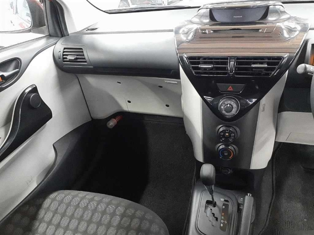TOYOTA IQ 2014