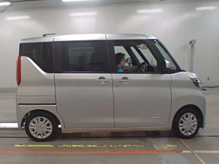 NISSAN ROOX 2020