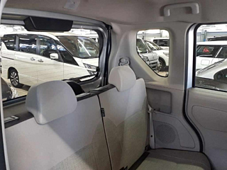 NISSAN ROOX 2020