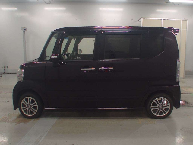 HONDA N BOX 2016