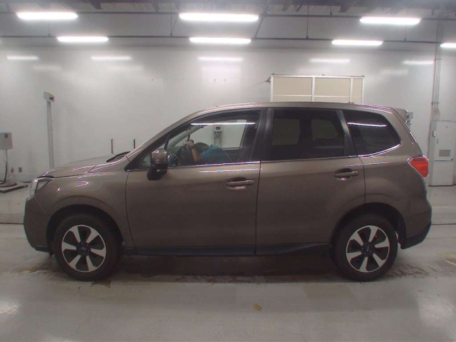 SUBARU FORESTER 2016