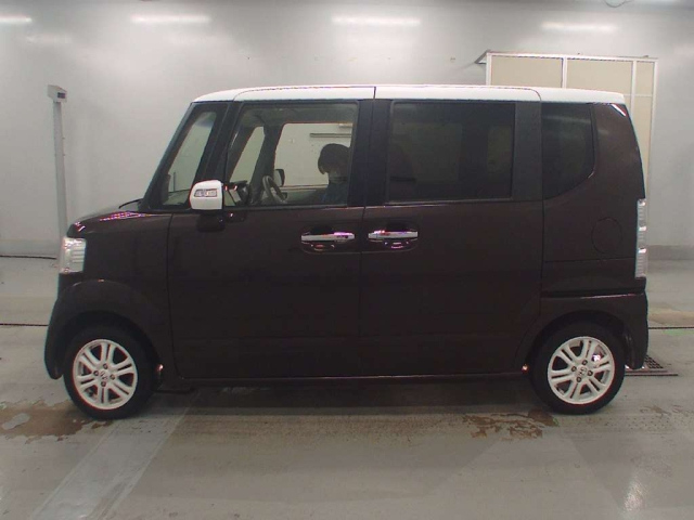 HONDA N BOX 2017