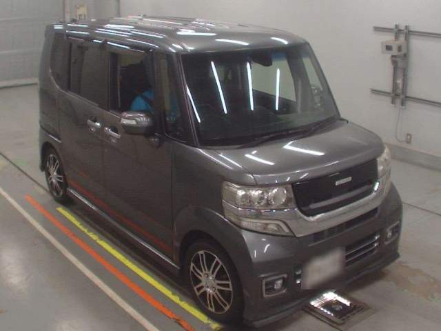 HONDA N BOX 2016