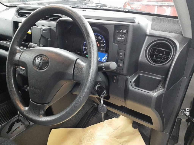 TOYOTA PROBOX 2025