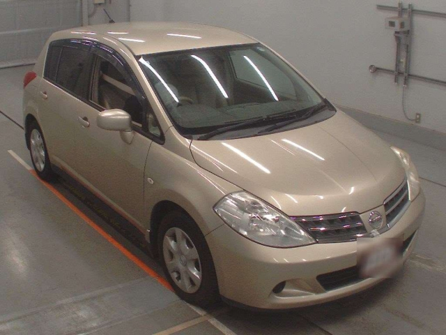 NISSAN TIIDA 2009
