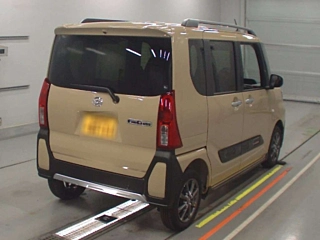 DAIHATSU TANTO 2024