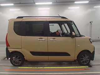DAIHATSU TANTO 2024