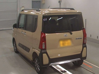 DAIHATSU TANTO 2024