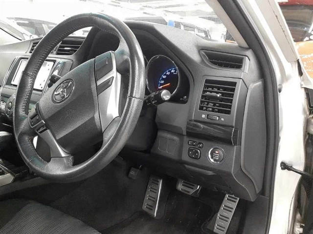 TOYOTA MARK X 2009