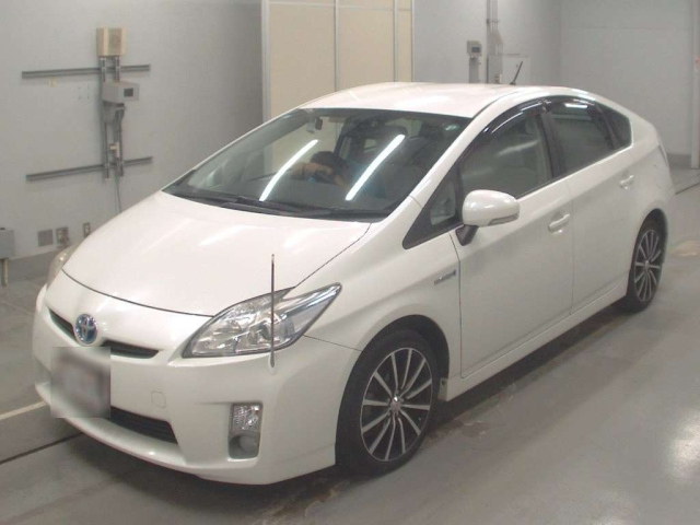TOYOTA PRIUS 2011