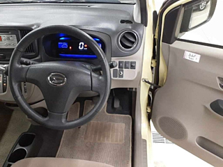 DAIHATSU MIRA E S 2012