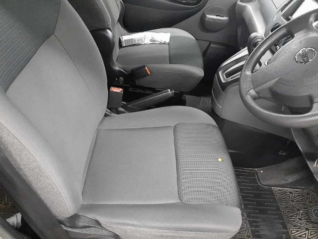NISSAN NV200 2020
