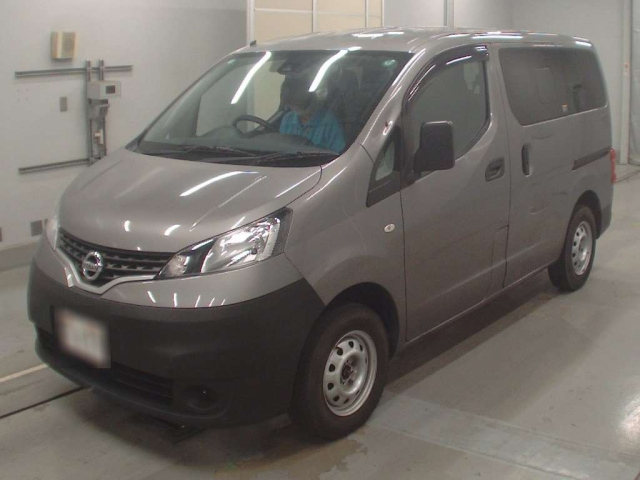 NISSAN NV200 2020