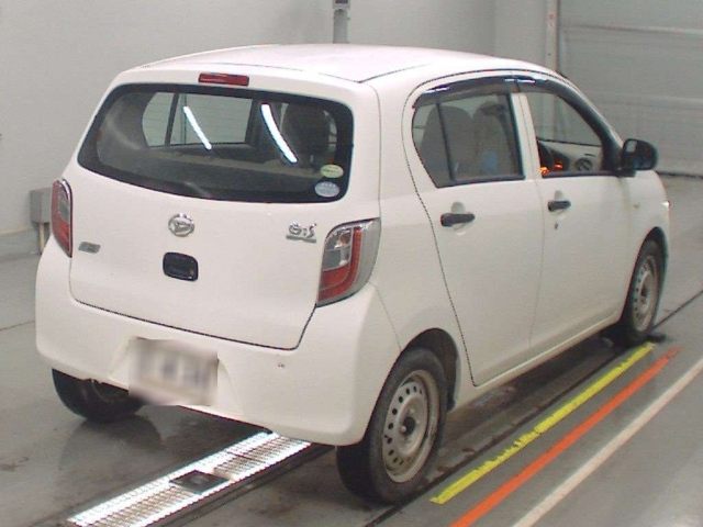 DAIHATSU MIRA E S 2012