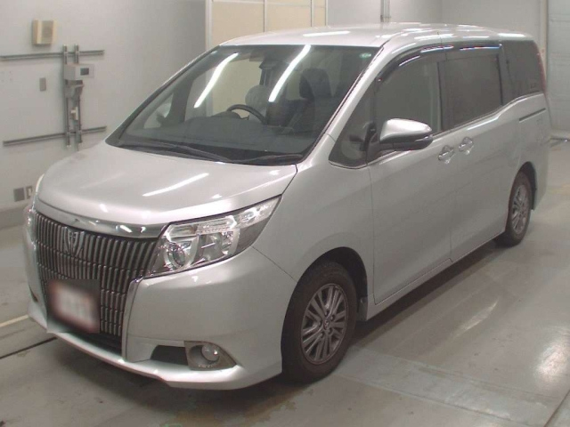 TOYOTA ESQUIRE 2016