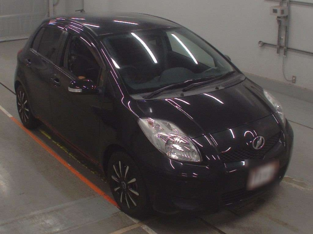 TOYOTA VITZ 2009