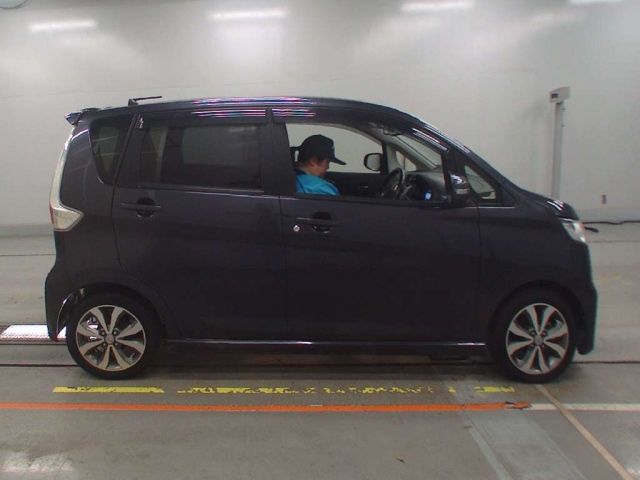 NISSAN DAYZ 2014
